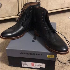 Men’s dress shoes